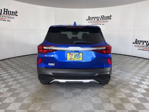 Used 2022 Kia Seltos LX image 5