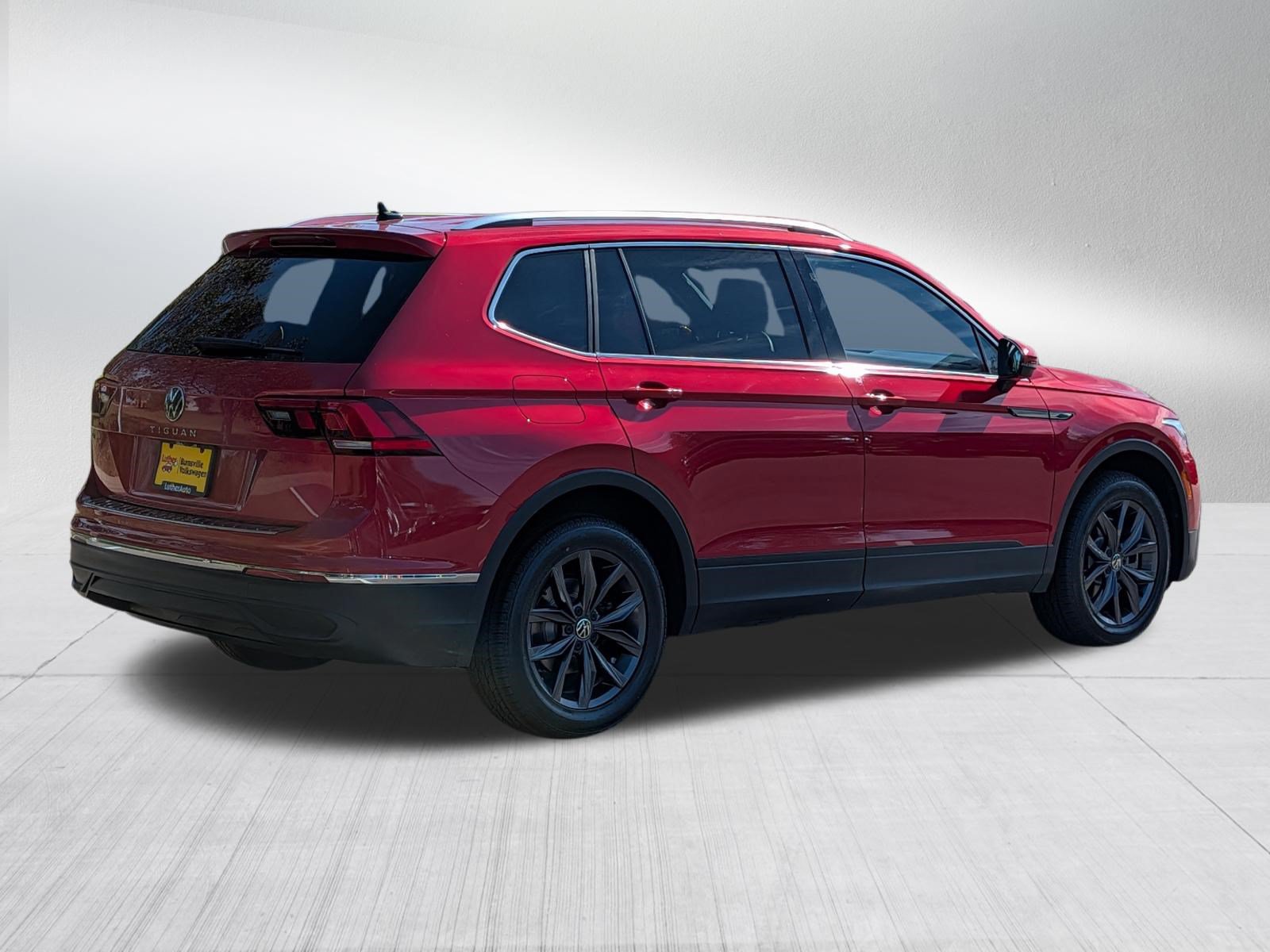 Certified 2023 Volkswagen Tiguan SE FWD image 7