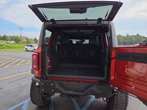 Used 2022 Ford Bronco Badlands AWD/4WD image 9