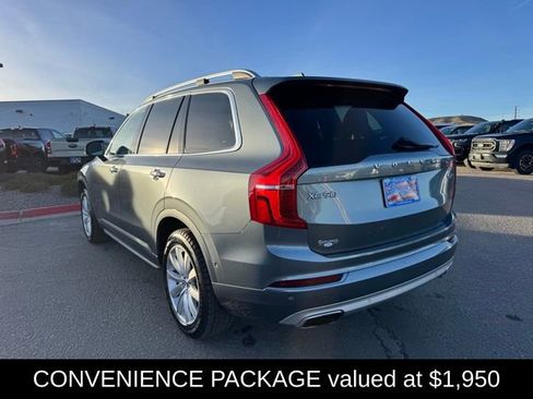 Used 2018 Volvo XC90 T6 Momentum w/ Convenience Package image 3