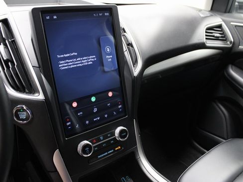 Certified 2024 Ford Edge SEL image 31