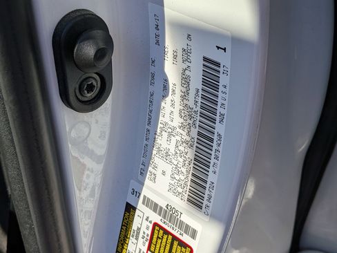 Used 2017 Toyota Tacoma 4x4 Double Cab image 32