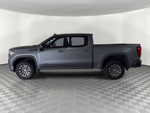 Used 2022 GMC Sierra 1500 AT4 w/ AT4 Preferred Package AWD/4WD image 2