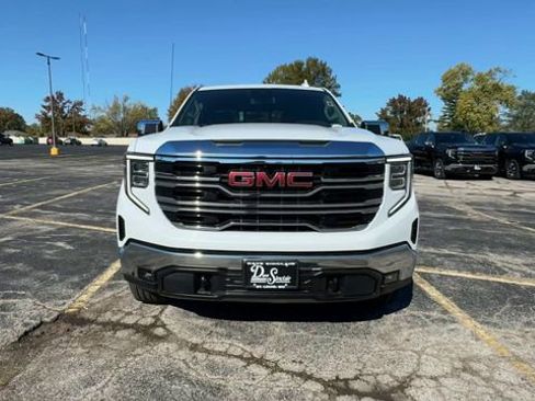New 2026 GMC Sierra 1500 SLT w/ SLT Premium Package image 3
