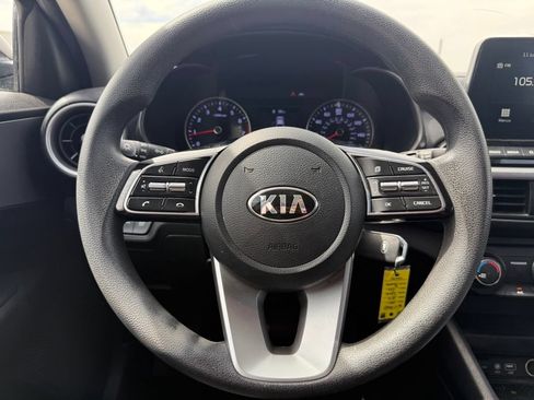 Used 2021 Kia Forte LXS FWD image 14