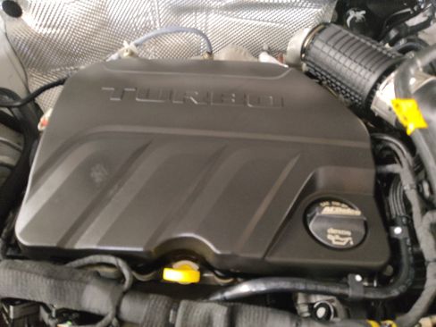 Used 2025 Chevrolet TrailBlazer LT FWD image 30