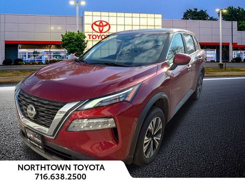 Used 2023 Nissan Rogue SV image 12