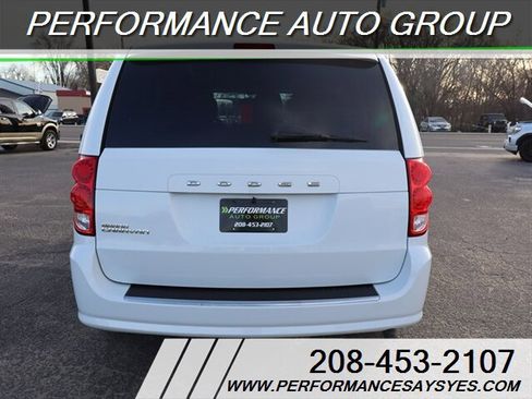 Used 2016 Dodge Grand Caravan American Value Package image 3