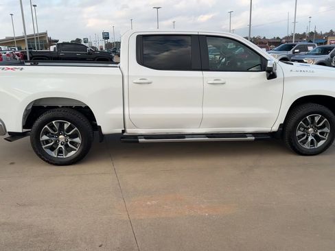 Used 2025 Chevrolet Silverado 1500 LT w/ All Star Edition Plus image 2