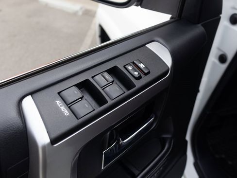 Used 2023 Toyota 4Runner Limited image 16