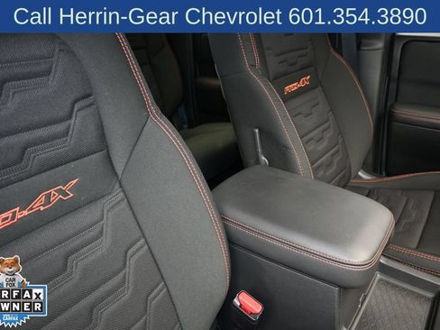Used 2024 Nissan Frontier PRO-4X w/ Technology Package AWD/4WD image 28