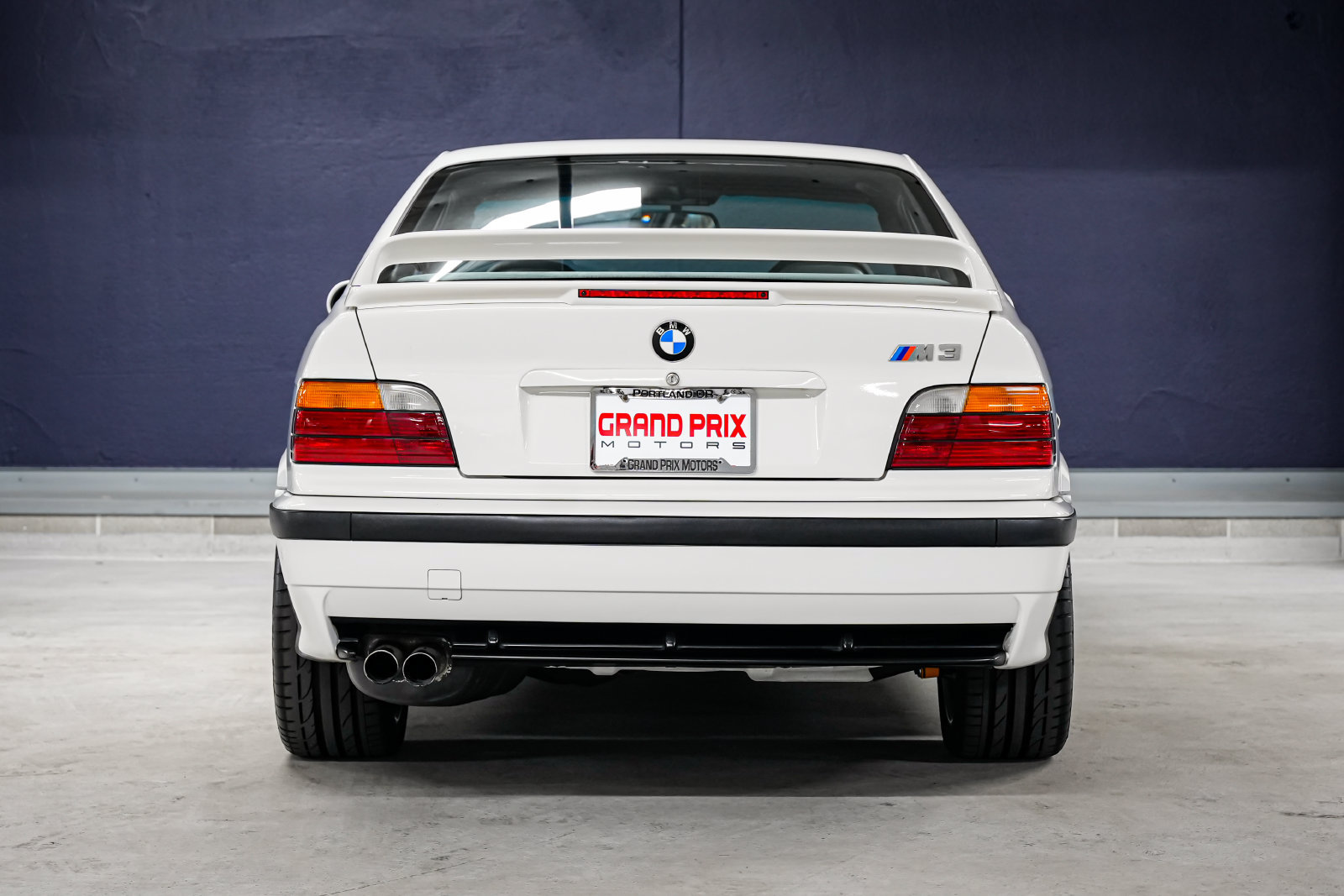 Used 1997 BMW M3 Coupe RWD image 4