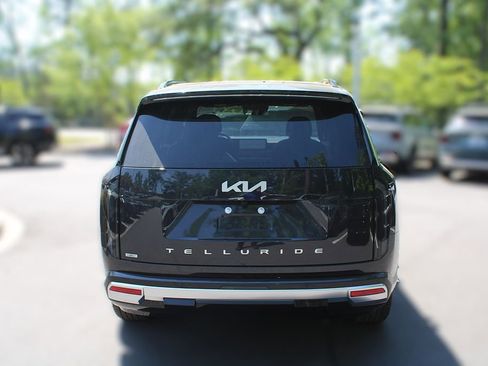 New 2027 Kia Telluride SX w/ Towing Package FWD image 8