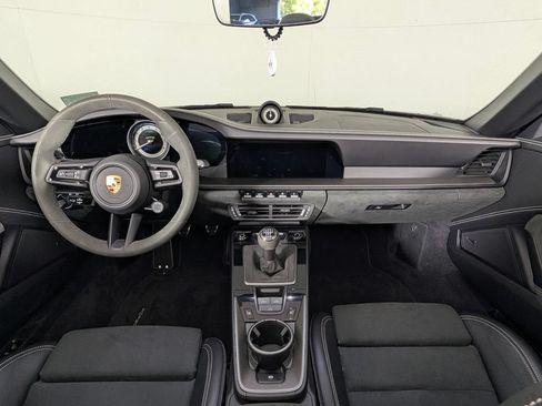 Certified 2022 Porsche 911 Carrera 4 GTS AWD/4WD image 19
