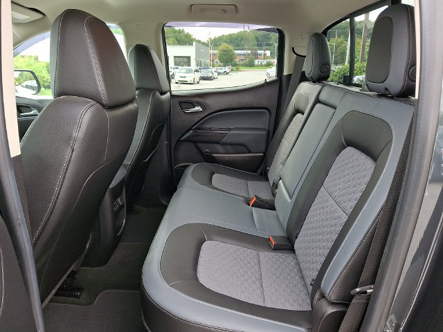 Used 2018 Chevrolet Colorado Z71 AWD/4WD image 10