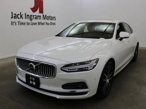 Used 2023 Volvo S90 B6 Ultimate w/ Protection Package Premier AWD/4WD image 2