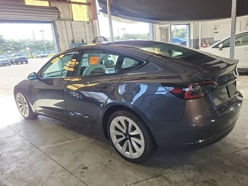 Used 2023 Tesla Model 3 Standard Range RWD image 4
