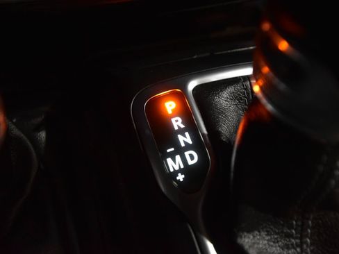 Used 2025 Jeep Gladiator Sport AWD/4WD image 42