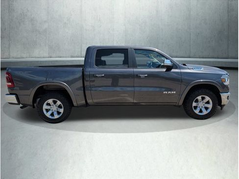 Used 2019 RAM 1500 Laramie AWD/4WD image 7