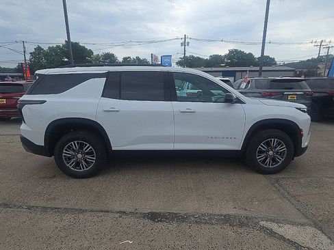New 2026 Chevrolet Traverse LT AWD/4WD image 6