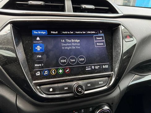 Used 2023 Chevrolet TrailBlazer LT w/ Convenience Package FWD image 9