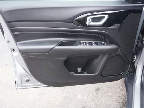 Used 2022 Jeep Compass Altitude w/ Convenience Group image 9