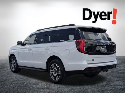 Used 2025 Ford Expedition Active AWD/4WD image 8