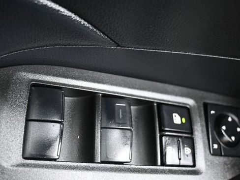 Used 2023 Toyota RAV4 LE AWD/4WD image 28