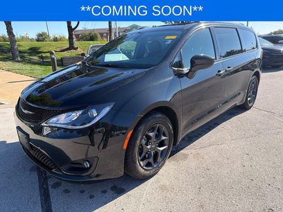 Used 2018 Chrysler Pacifica Touring-L w/ S Appearance Package