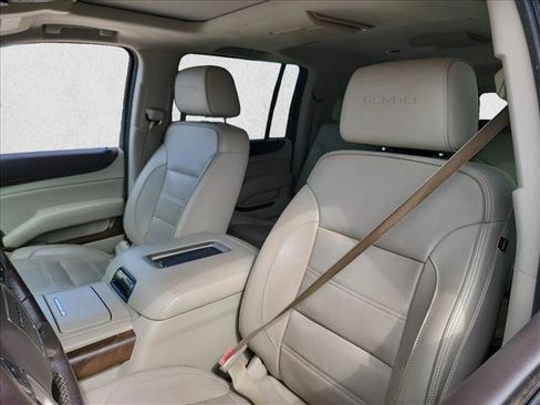 Used 2018 GMC Yukon XL Denali w/ Open Road Package RWD image 13