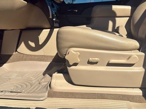 Used 2012 GMC Yukon XL SLT RWD image 15
