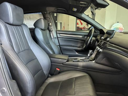 Used 2018 Honda Accord Sport image 23