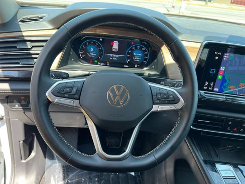 Used 2026 Volkswagen Atlas SE AWD/4WD image 30
