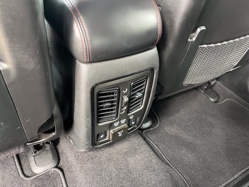 Used 2023 Dodge Durango GT AWD/4WD image 9