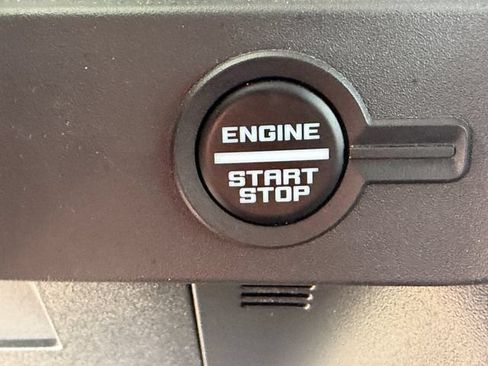 Used 2025 Ford Bronco Badlands AWD/4WD image 22