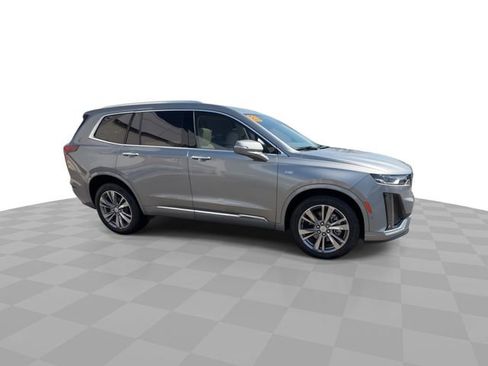 Certified 2025 Cadillac XT6 Premium Luxury w/ Technology Package AWD/4WD image 2
