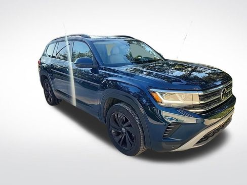 Used 2023 Volkswagen Atlas SE image 2