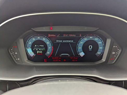 Used 2024 Audi Q3 2.0T Premium image 30