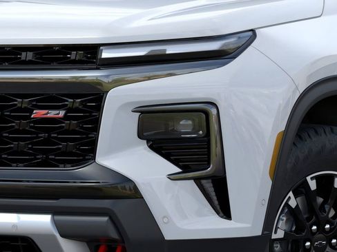 New 2026 Chevrolet Traverse Z71 w/ Enhanced Driving Package AWD/4WD image 10