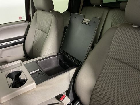 Used 2016 Ford F150 XLT AWD/4WD image 26