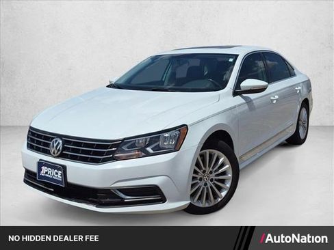 Used 2017 Volkswagen Passat 1.8T SE FWD image 1