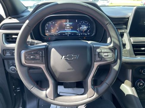 Used 2023 Chevrolet Suburban RST image 16