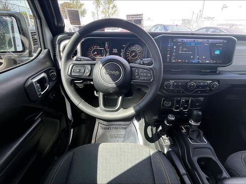 Used 2024 Jeep Wrangler Unlimited Sport AWD/4WD image 5