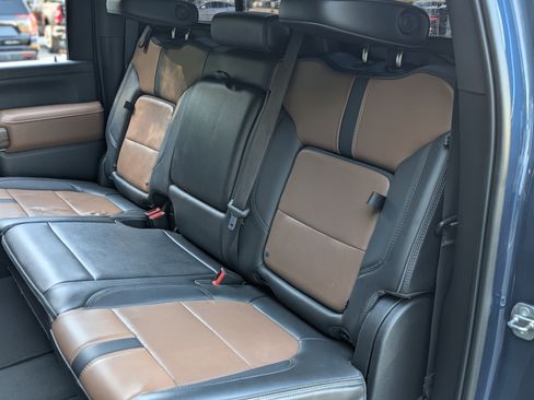 Used 2021 Chevrolet Silverado 2500 High Country w/ Z71 Off-Road Package image 18