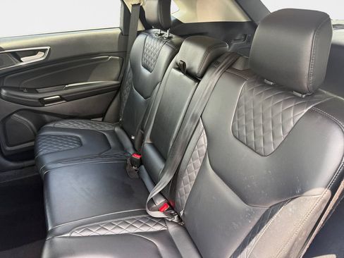 Used 2024 Ford Edge Titanium AWD/4WD image 9