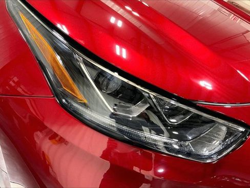 Used 2026 Toyota Highlander Platinum image 29