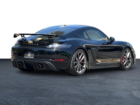 Used 2021 Porsche 718 Cayman GT4 RWD image 3
