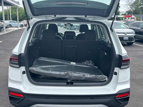 New 2025 Volkswagen Taos S image 4