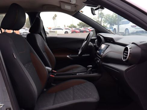 Used 2023 Nissan Kicks SR FWD image 34
