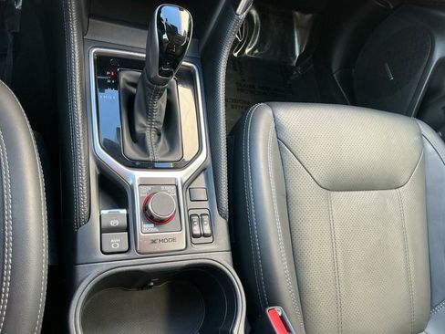 Used 2023 Subaru Forester Touring image 16